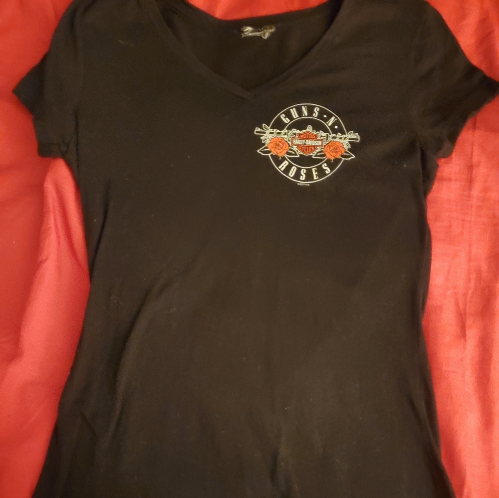 Harley Davidson/Guns and Roses vneck tee